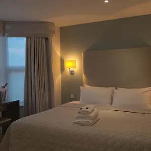 Mccafferty'S Guesthouse Ilford Великобритания